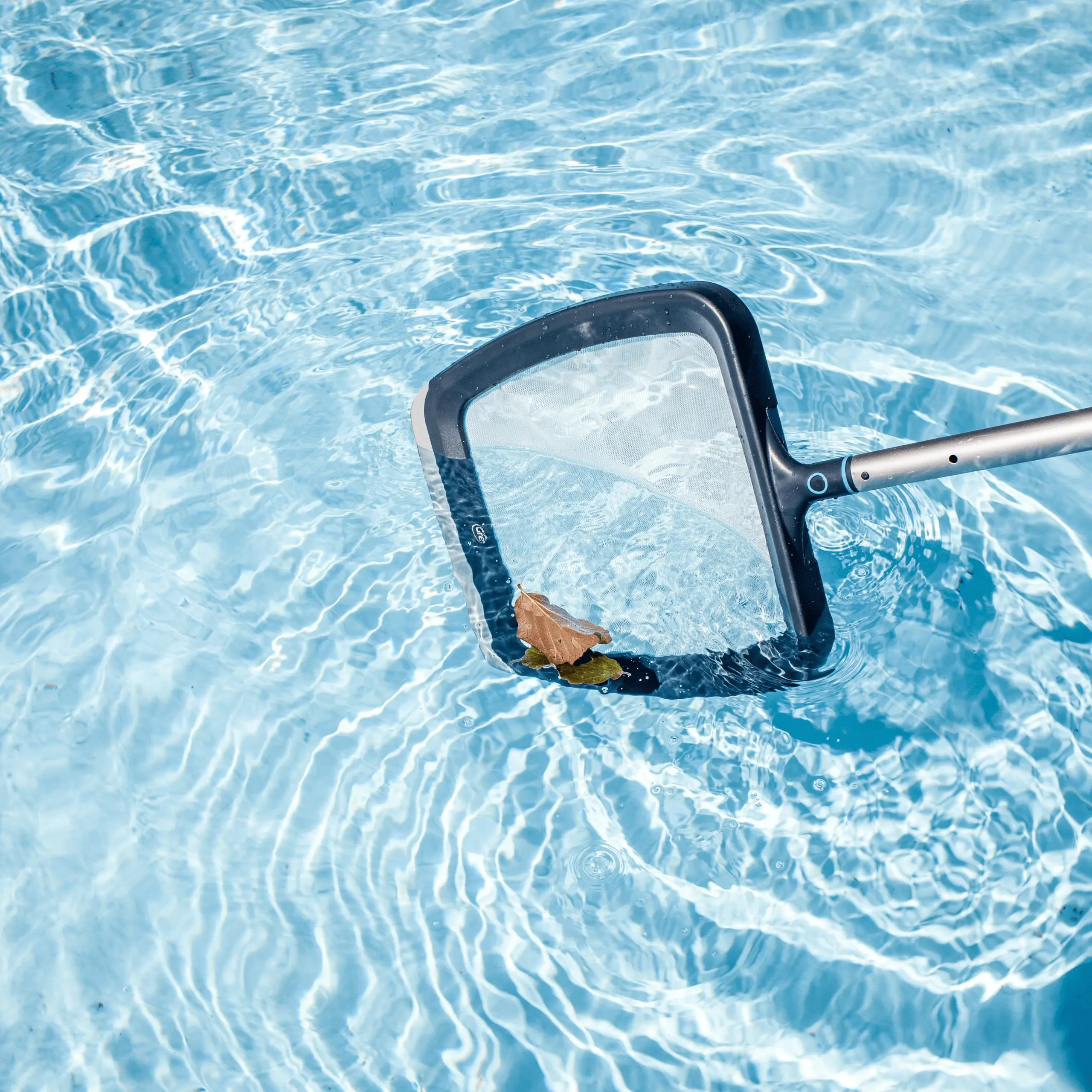 Perawatan dan Perbaikan Kolam Renang